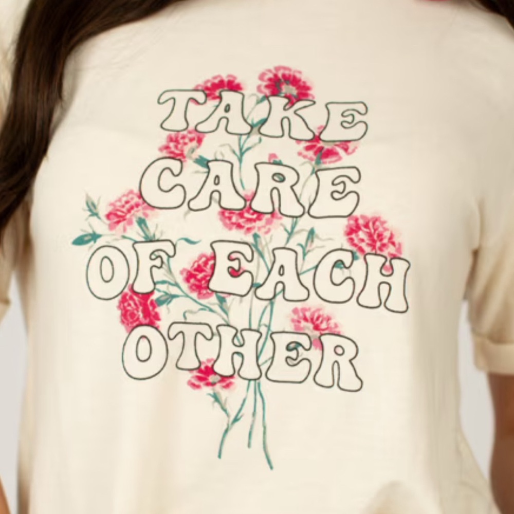 **New** Joyfolie Gardenia Graphic Tee with Floral Design - Picture 2 of 7